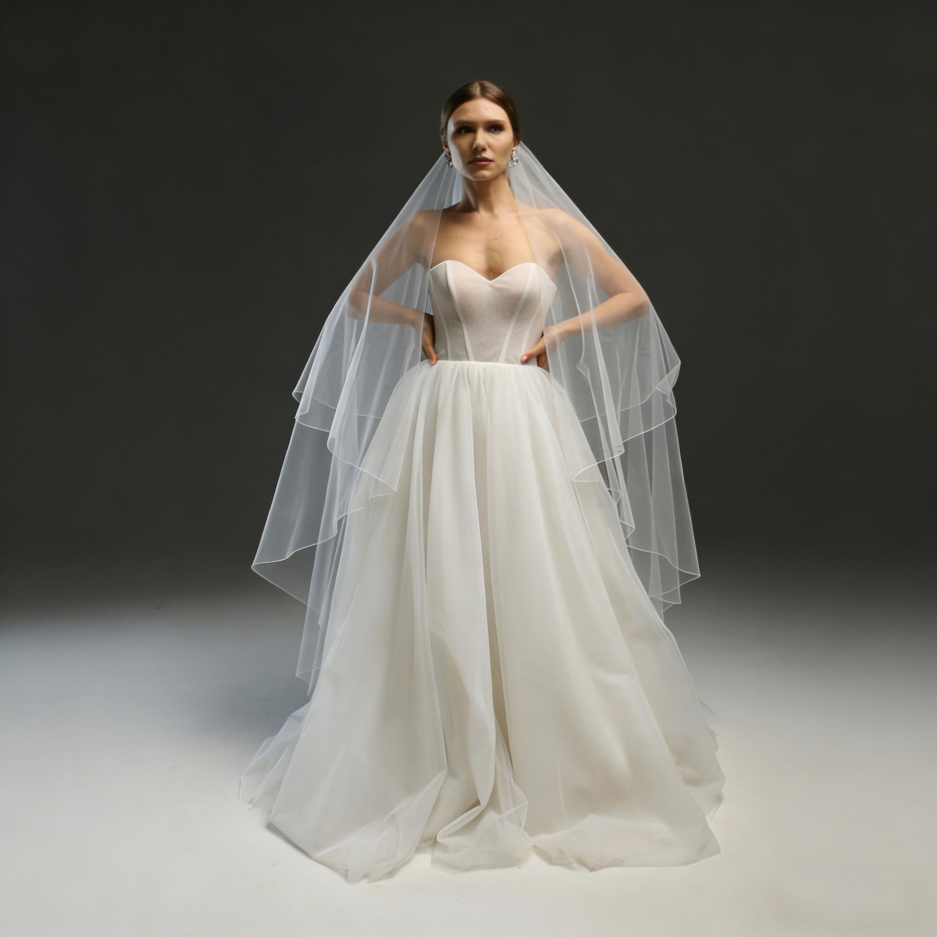 

Двухслойная сетчатая свадебная фата длиной до пола с гребнем для церковной свадьбы и фотосессии 300cm x 300cm + 80cm face cover слоновая кость