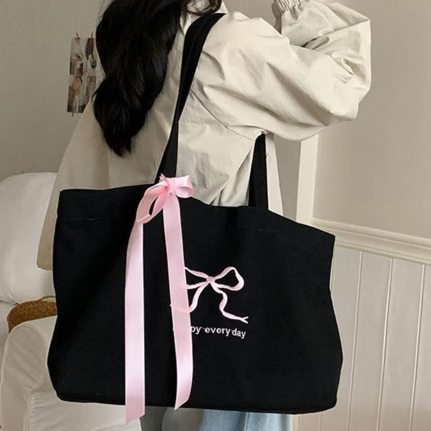 

Commute Embroidery Bow Tote Bag Large Capacity Balletcore Handbag Ribbon Bow Shoulder Bag Unisex