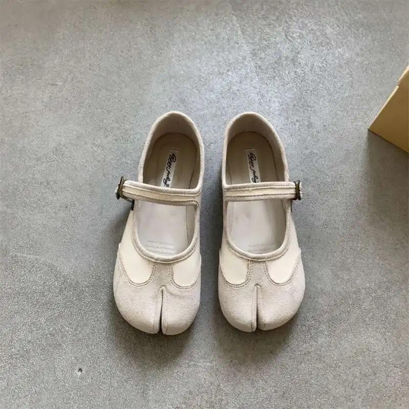 Fashion Red Design Sensation Mary Jane Split-Toe Women's Shoes Spring Autumn New Korean Style Pig Hoof Single Shoes Fashionable Casual