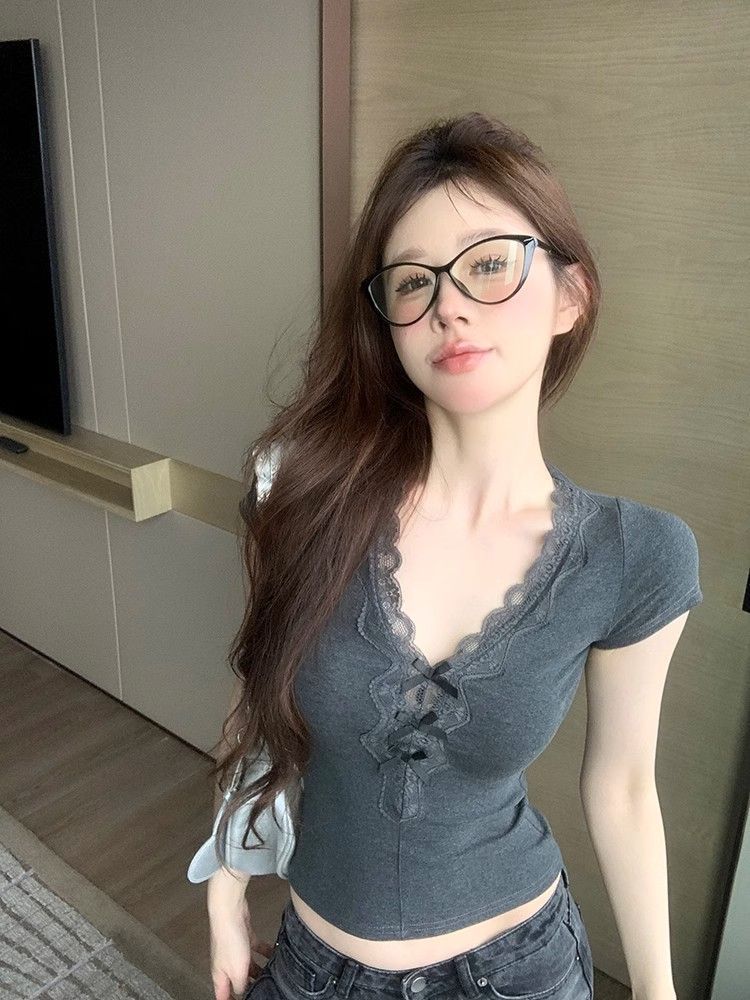 Bow Gray V-neck Lace Splicing Short-sleeved T-shirt Women's Summer Slim and Thin Niche Short Spice Girl Top Tide