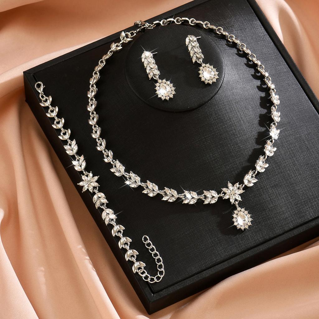 European and American Versatile Bridal Earrings, Necklace, Two Piece Set, Full Diamond Water Drop Alloy Accessories