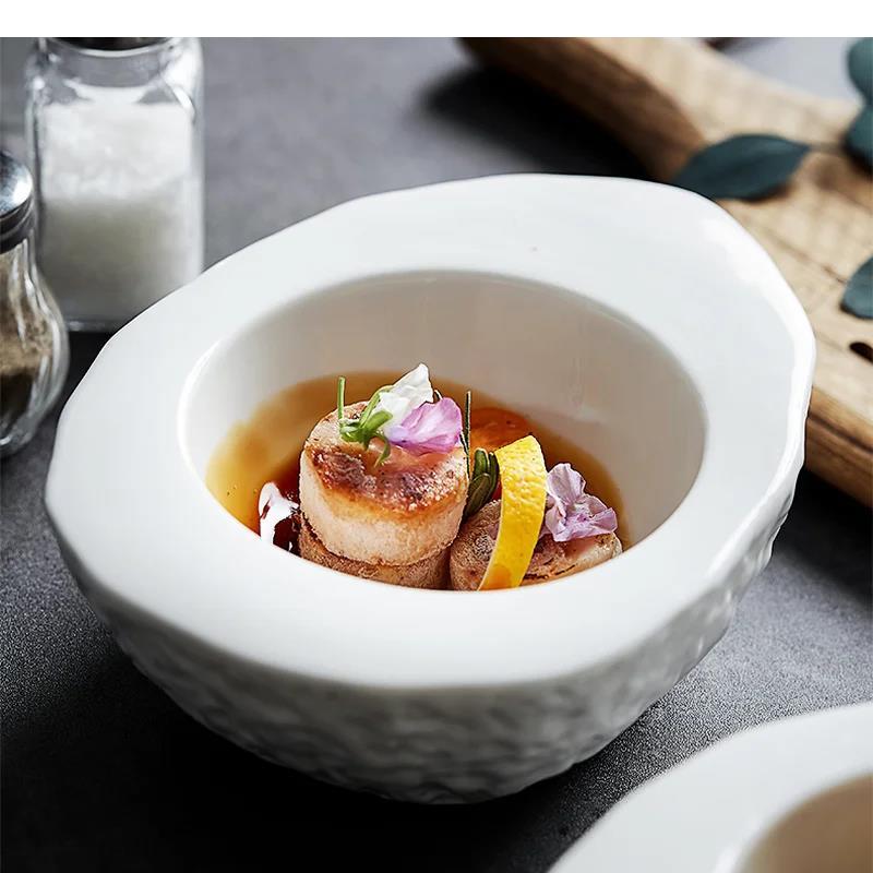 Simple White Special-shaped Ceramic Dinner Plate Salad Dessert Household Tableware Egg-shaped Insulation Bowl Kitchen