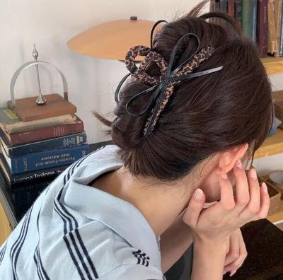 Leopard Print Grab Clip, Advanced Sense, Large Hair Grab Female Autumn Hairpin, Back Head Coil Hair, Shark Clip, Retro Hairpin.