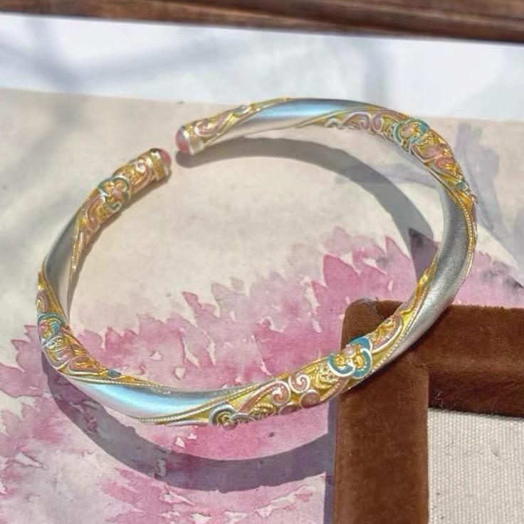 New Four-leaf Clover and Cloud Pattern Chinese-style Enamel Open Bangle, Plated with Pure Silver, Offering a Light Luxury and High-end Feel