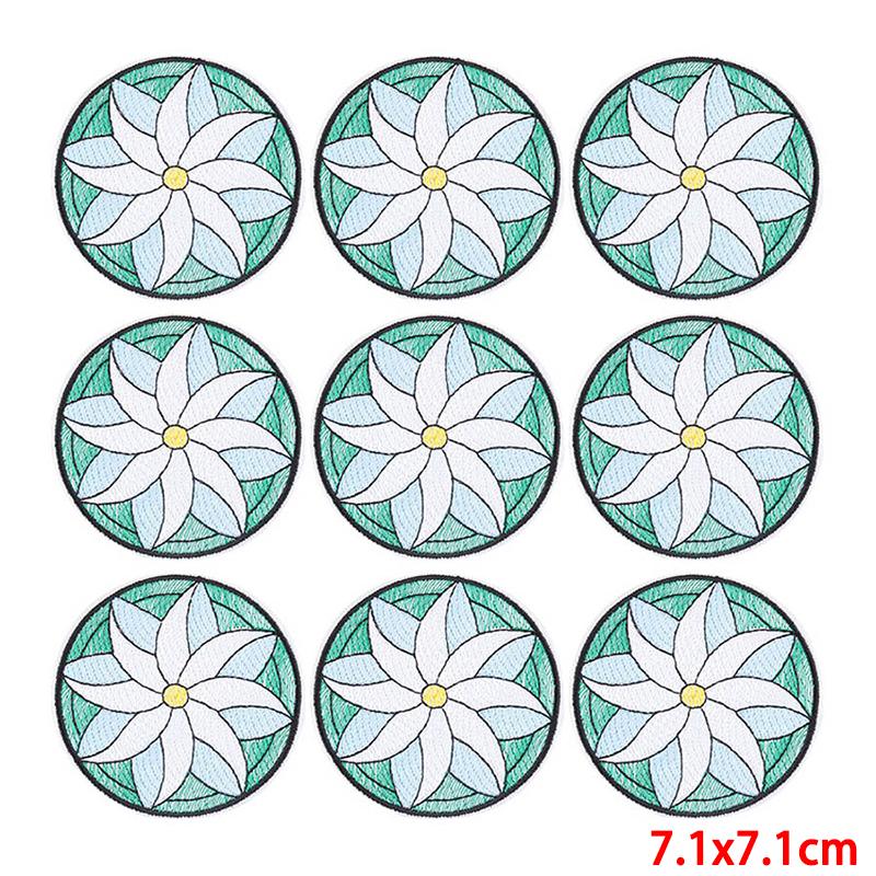 10 Pcs/lot Wholesale Embroidery Patch Iron On Patches For Clothing Patches On Clothes Jackets Decor Applique Sew Supplies