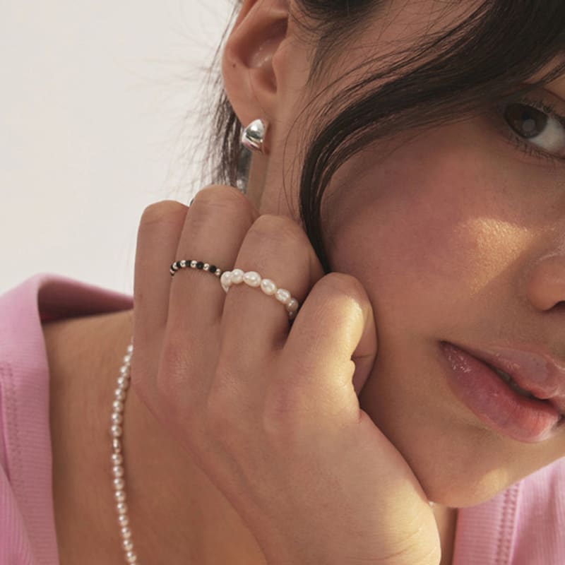 eenie beenie black beaded silver ball ring 2.5mm ENJ24RW008