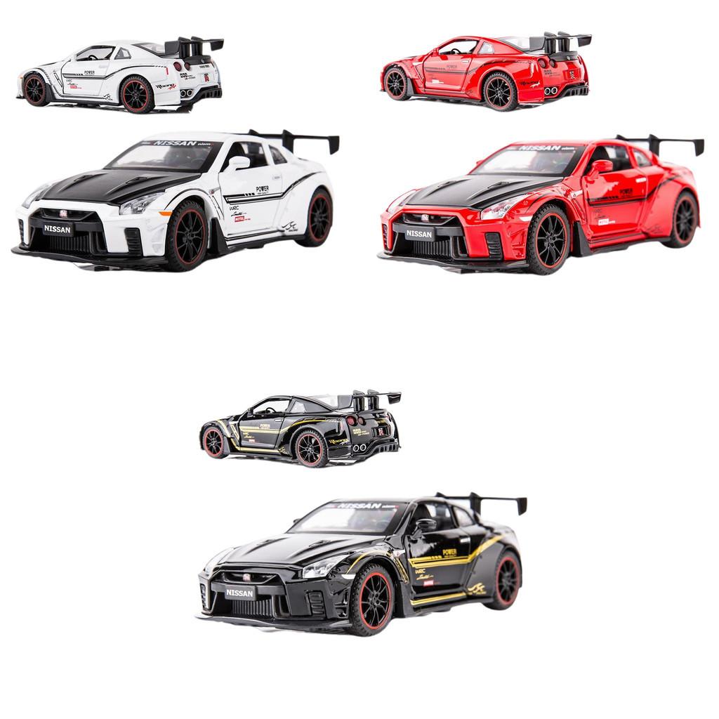 Miniature 132 Gtr R35 Alloy Toy Car Model Decoration Box Set