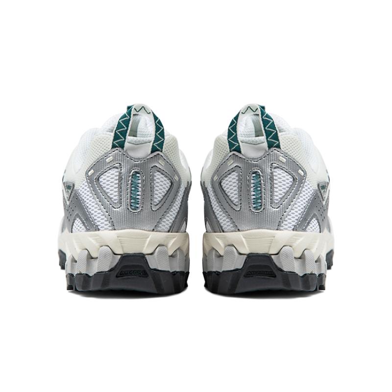 New Balance 610 Stříbrné Metalické Zelené Odrazové Tenisky ML610TAE