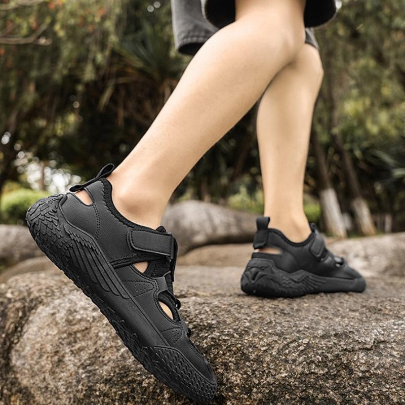 Sandals for Men Fashion Casual Sport Sandalias Summer Breathable Hollow Out Mesh Sandals Outdoor Anti-slip Beach Sandals for Men