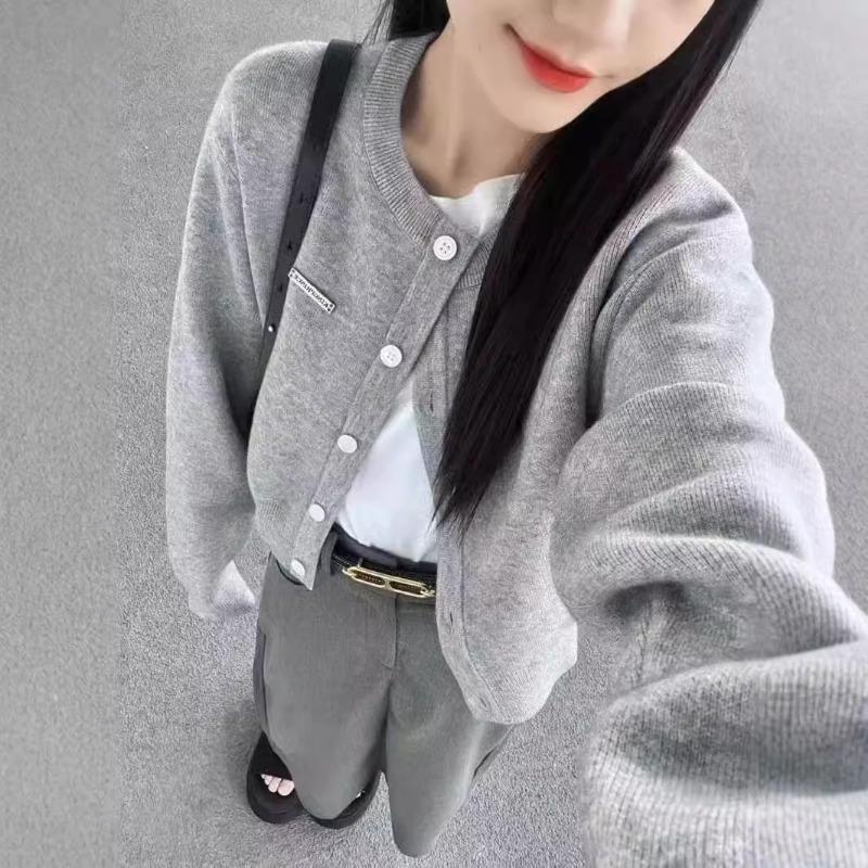 Autumn and winter new slim-fit short knitted cardigan sweater women's lazy style simple versatile top jacket
