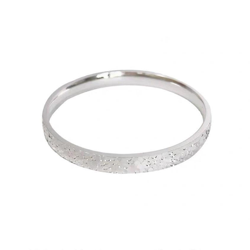 Shui Bing Bing Women's Super Flash Silver Bracelet - Stylish Gift for Bestie or Girlfriend