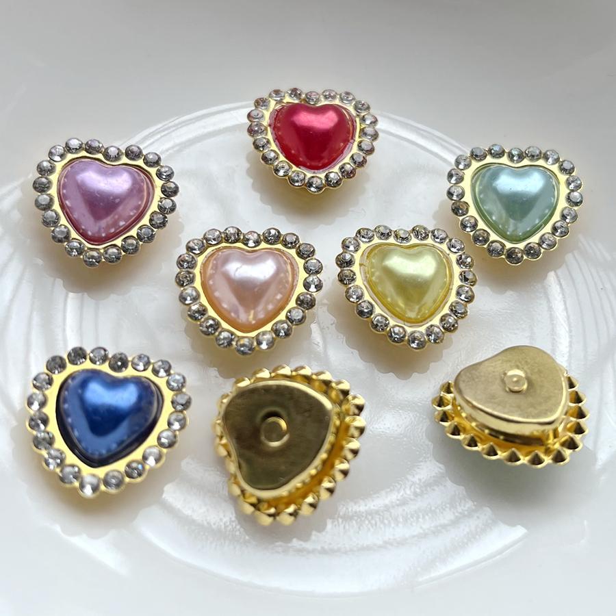 10 STK tilfeldig blandet farget kjærlighetssying rhinestone kjoler dekorert utklippsbok DIY smykker dekorativt tilbehør