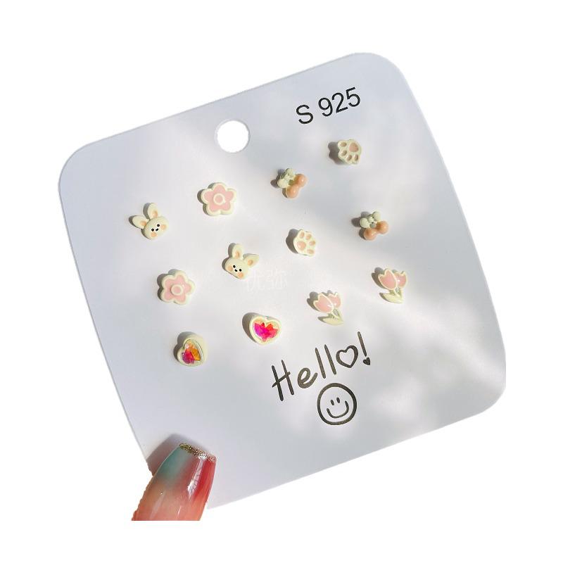 Spring/Summer Heart Flower Stud Earrings: Small, Sweet, High-End Design with Silver Needle for Women