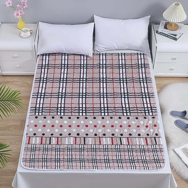 Waterproof Washable Mattress Urine Mat Cartoon Bed Protector Diaper Bedding Urine Pads Cloth Breathable Washable Incontinence Pads