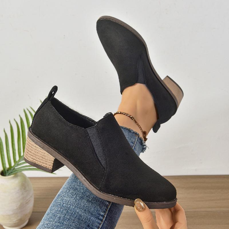 Plus Size Women Pointed Toe Chunky Mid Heel Deep Mouth Loafers