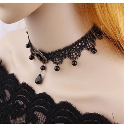 Halssnoeren en kettingen – Chokers