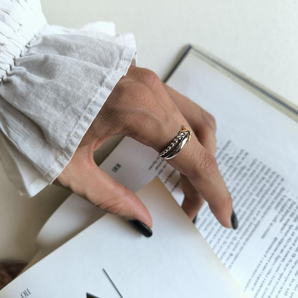 Серебряное кольцо с без камней, вес изделия 3,78 гр (2192015)