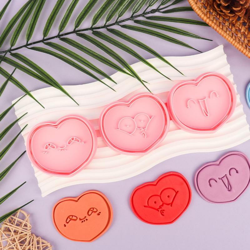 1/4Pcs 3D Valentine'S Day Wedding Cookie Cutters Biscuit Mold Cookie Mould Stamp Party Decor Baking Tools