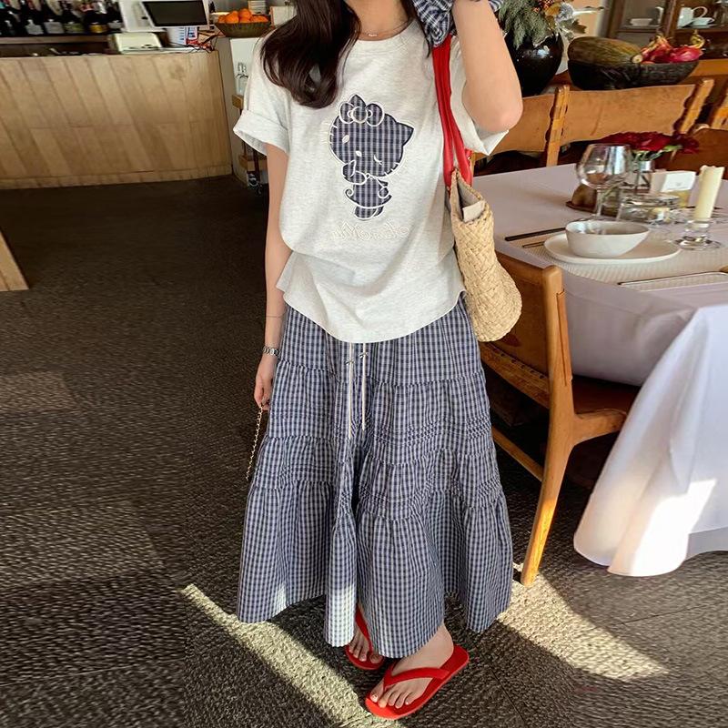 Maternity Summer 2026 Sweet Spicy Mom Cartoon T-shirt & Plaid Skirt Set
