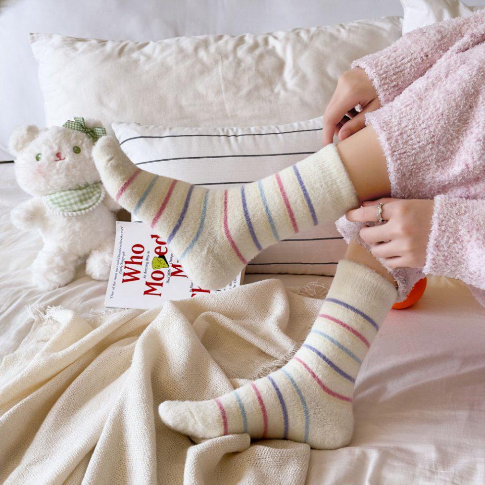 Cute Cartoon Pink Plush Wool Mid-Calf Warm Women's Socks – Winter Fleece-Lined Sleep & Floor Socks