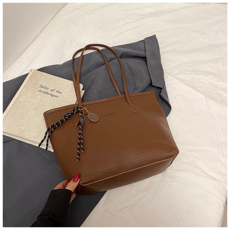 

Летняя новая мода простой повседневный универсальный однотонный большой вместимости портативный на плечо подмышку сумка-тоут no pendant