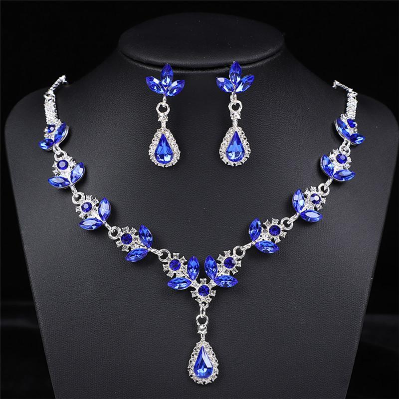Trendy Rhinestone Luxury Necklace Earrings Set Wearing Skirt Wearing Camellia