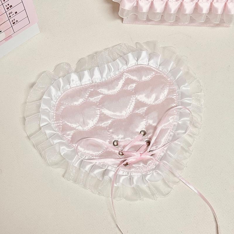 Heart Shaped Lace Coasters Non-Slip Insulated Cotton Drink Mats Cute Decor for Coffee Bar Housewarming Gift for Women
