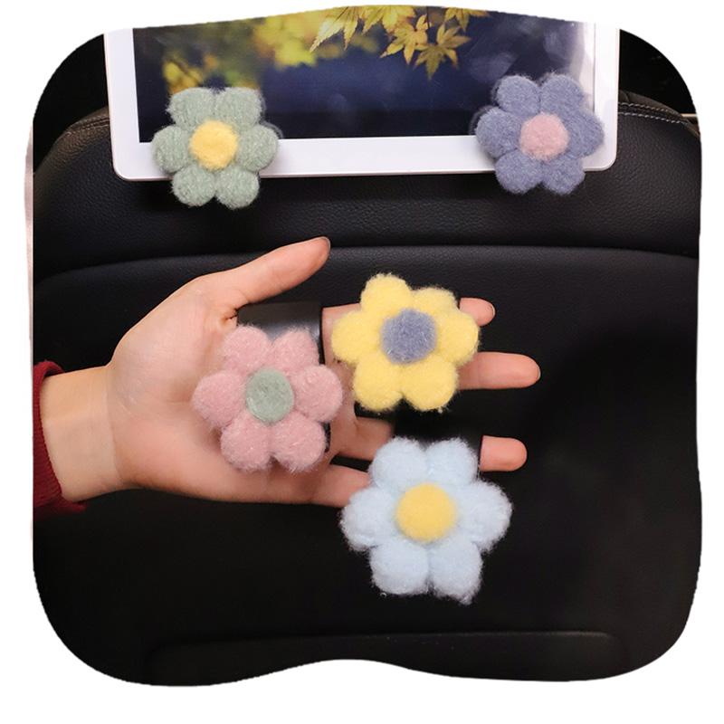 2PCS Cute Plush Flowers Car Seat Back Hooks Storage Vehicle Headrest Organizer Hanger for Groceries Bag Handbag Car Accessories
