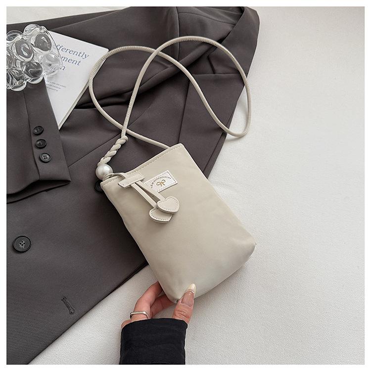 

2025 summer new product small fresh simple dopamine color mobile phone bag ins style niche design commuter shoulder bag серый