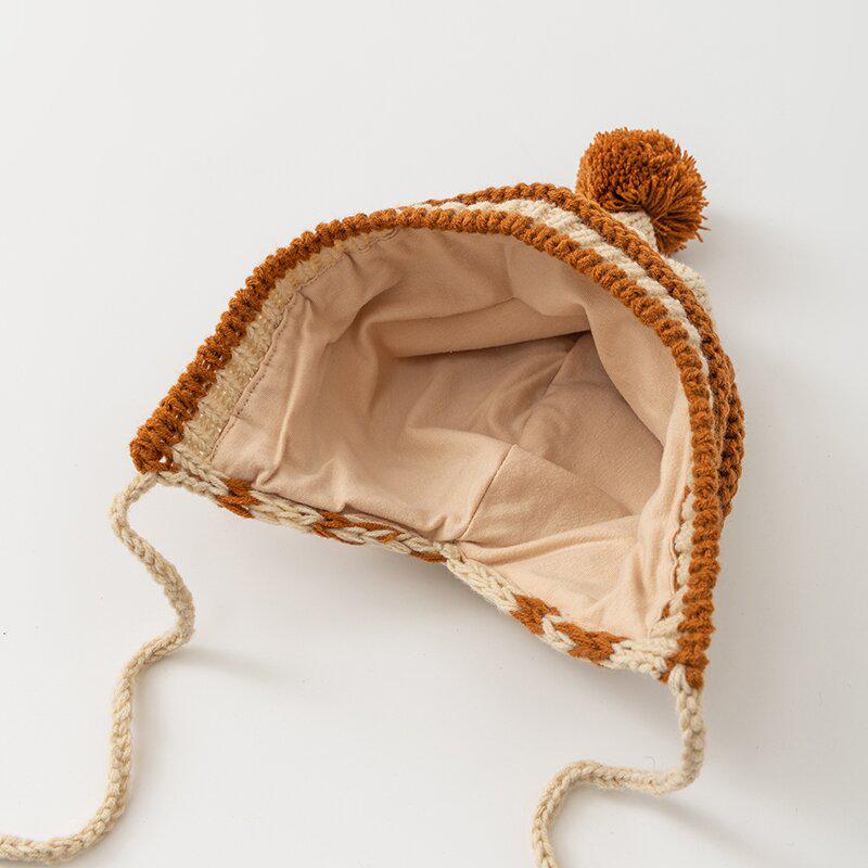 Koreanischer Winter-Streifen-Kinderhut mit Ohrenschutz & Bommel – Gestrickte Woll-Baby-Pullovermütze für Mädchen