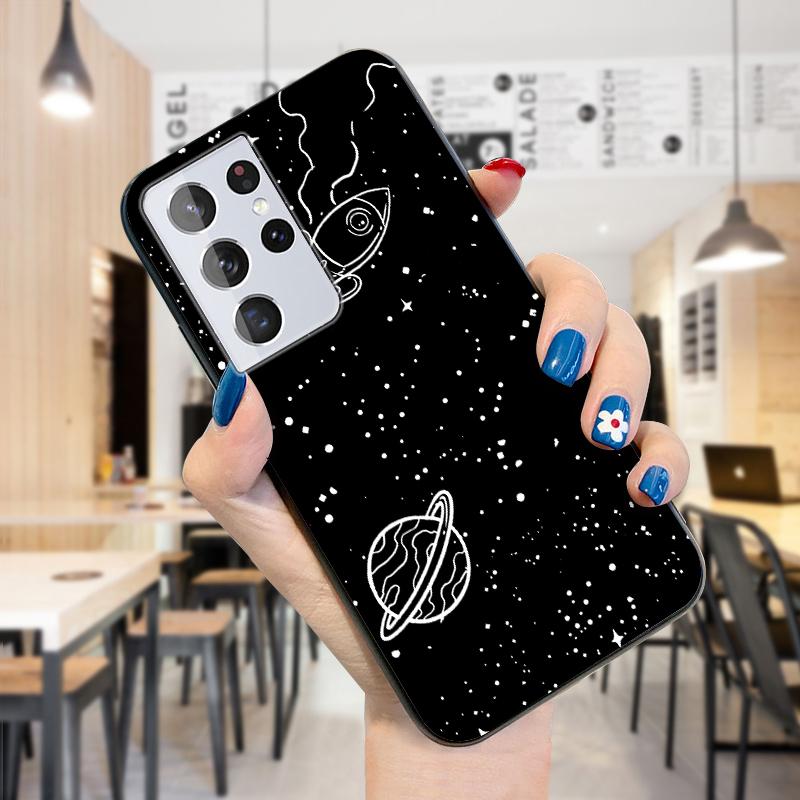 Funda para teléfono con diseño de planeta, nave espacial, astronauta, oso de dibujos animados lindo