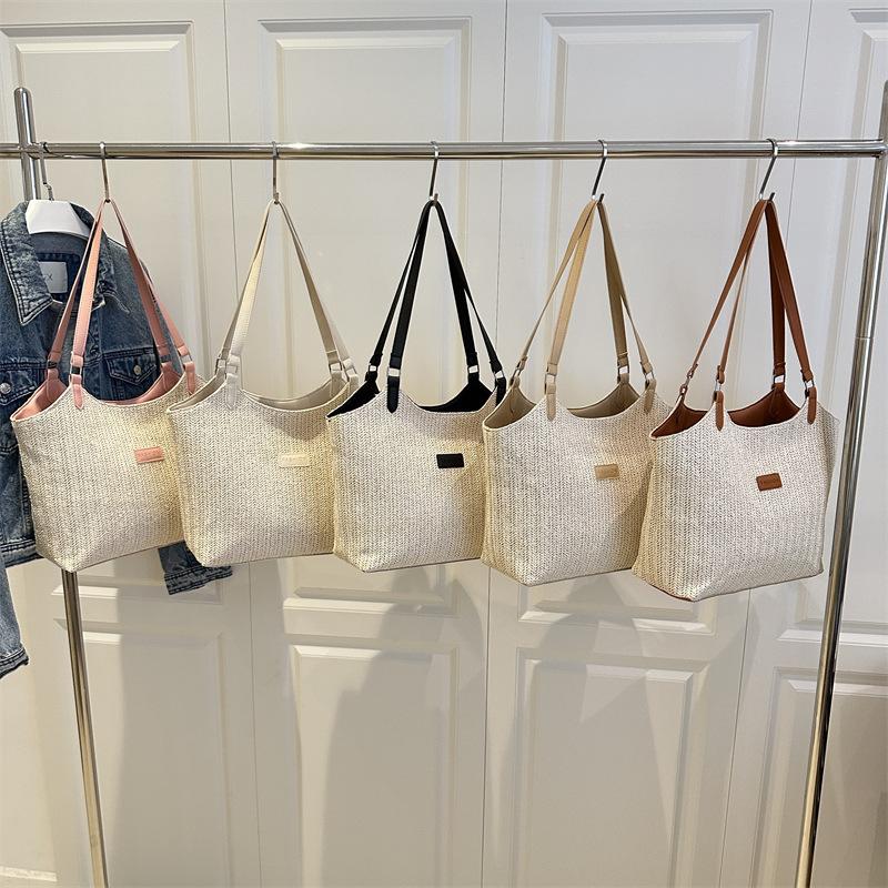 Casual texture simple 2025 new woven fashion trend summer design large capacity women's shoulder tote bag