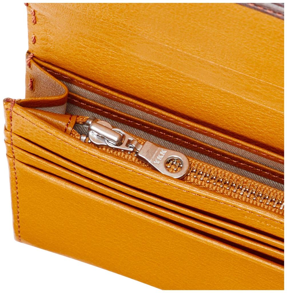 Color Tailored 2, a medium-sized wallet made from premium Japanese antique-style kip leather (calf leather).