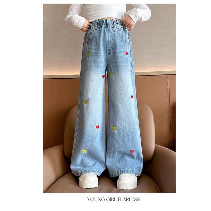 Modré jaro Teenagen Girls Jeans Stars Love Ručník Vyšívané Módní Široká noha Dlouhé Kalhoty Pytlovité džínové kalhoty Dětská dívka