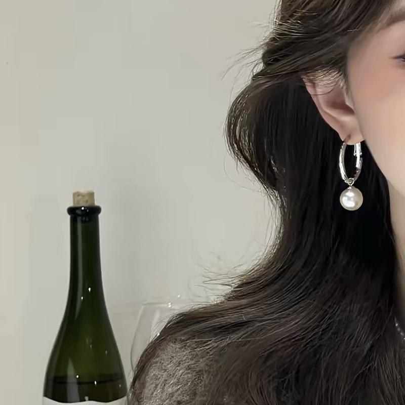 

Fashion Imitation Pearl Pendant Stainless Steel Hoop Earrings Woman Round White Pearls Temperament Elegant Drop Dangle Jewelry onesize
