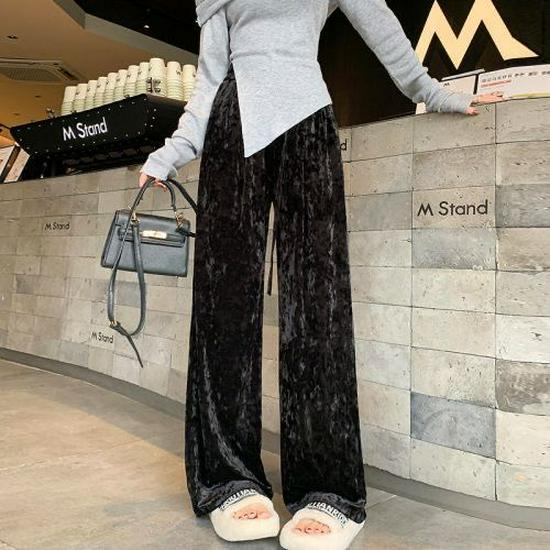 Women s Autumn Gold Velvet High-Waisted Wide-Leg Pants - Floor-Length, Slimming, Relaxed Fit. M 95-105 lbs