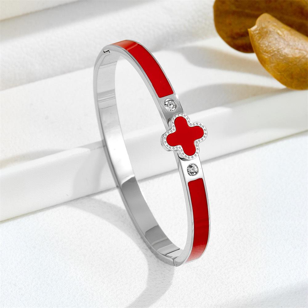 Bransoletka Czterolistna Koniczyna ze Stali Tytanowej i Cyrkonii z Wysokiej Jakości Emalią Epoksydową