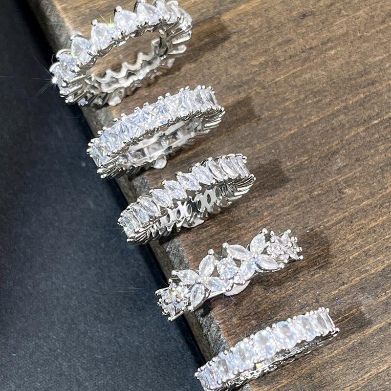 Huitan Silver Color Women Ring Inlaid Shining Geometric Cubic Zirconia Versatile Daily Simple Stackable Party Finger JewelryGood product