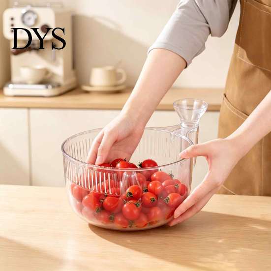Kitchen Counter Organizer Clear Self Rinsing Berry Washing Bowl, Side Drain Spout And Spiral Convex Modern Fruit Storage Cleaning Container,