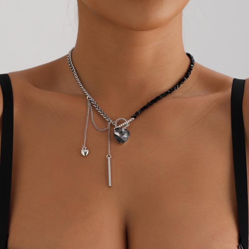 Lightweight Comfortable Alloy Heart Shaped Necklace  Mirrored Glass Crystal Beads Clavicle Chain For Daily Wear