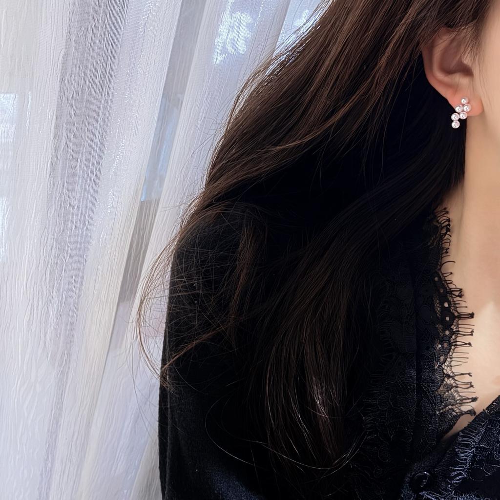 Zhuji Source Light Luxury Small Grape Aurora Natural Freshwater Round Pearl Earrings S9Pure Silver Commuter Earrings
