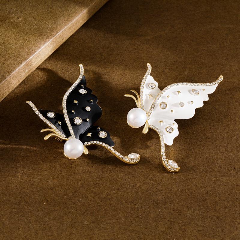 Exquisite Butterfly Brooch: High-End Women's Design Lapel Pin Corsage Accessories