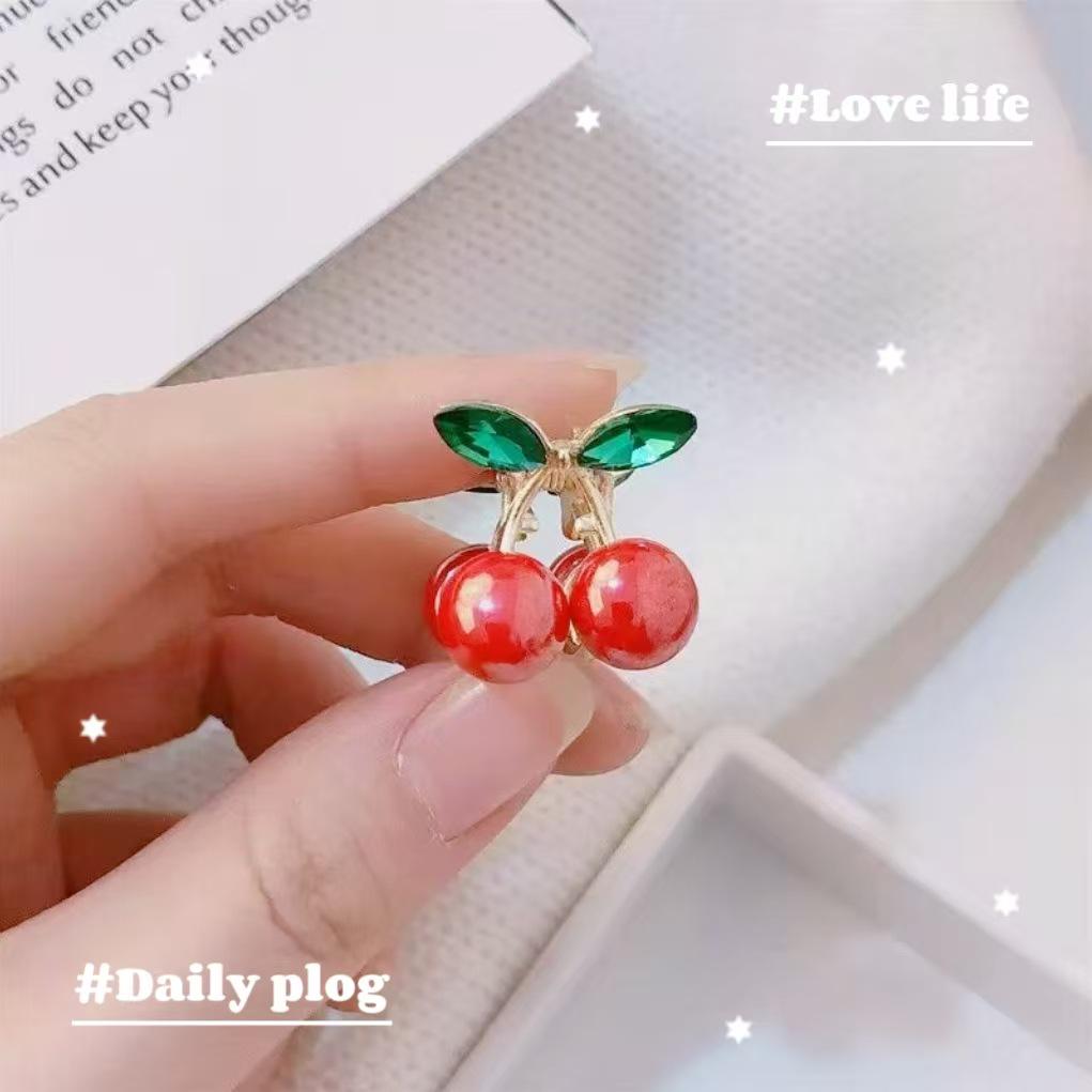 Exquisite Christmas Cherry Mini Claw Hair Clips Set