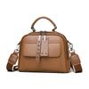 Klassische kleine Leder-Umhängetasche Vintage Boston Bag mit Reißverschluss und Nieten-Details Ideal für den täglichen Gebrauch, Arbeit, Einkaufen und Treffen mit Freunden
