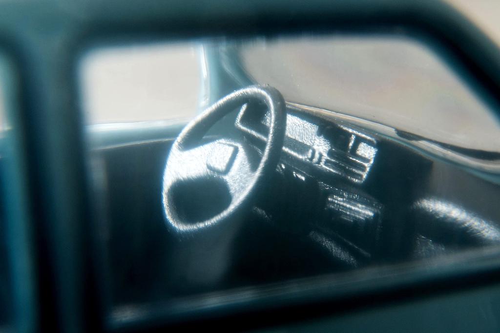 Tomytec Tomica Limited Vintage Neo Scale Fiat Panda 1000CL Light Blue Finished Model 1/64 LV-N239a