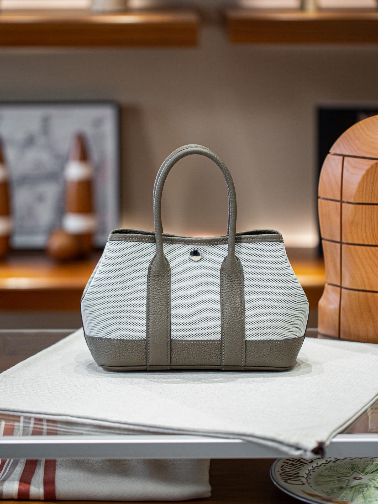 

Сад Нео Сад 23 Цветочный Сад Раскладка Сшивание Кожаная Сумка из Воловьей Кожи Мини Сумка Женская Сумка 23cm серый