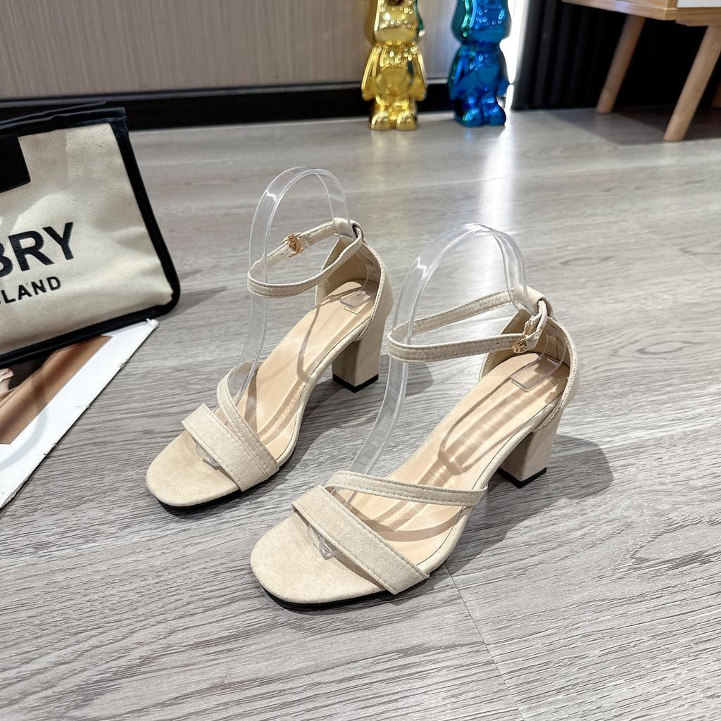 French one-word buckle with thick heel open-toed sandals female summer new fairy wind gentle bridesmaid shoes with skirt