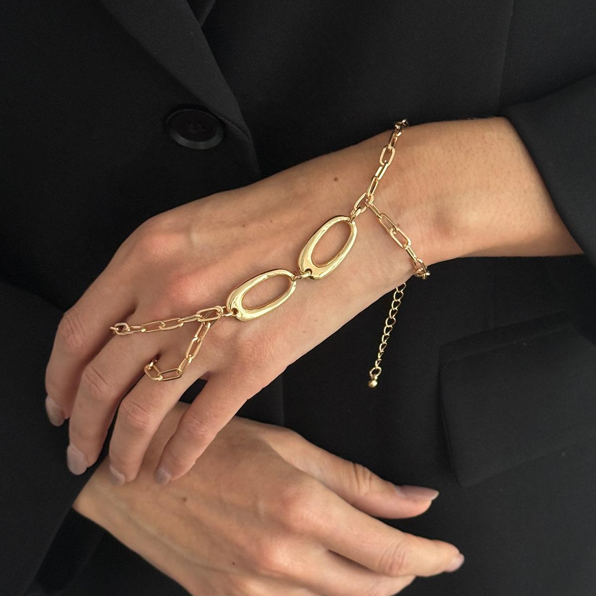 Punk Style Metal Oval Splicing Chain Necklace, Fashionable Geometric Hollow Stacked Necklace