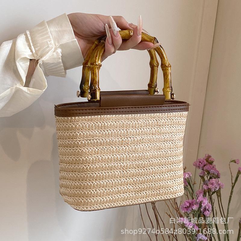 Niche design woven handbag bag women's bag 2025 new trendy fashion beach bag foreign style crossbody straw bag