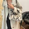 Winter Faux Fur Shoulder Bag for Women Trendy Fuzzy Handbags Plush Crossbody Bag Fluffy Tote Bag Furry Handle Mobile Phone Bag